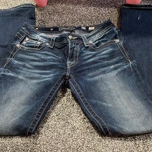 Like new Miss Me 29 jeans